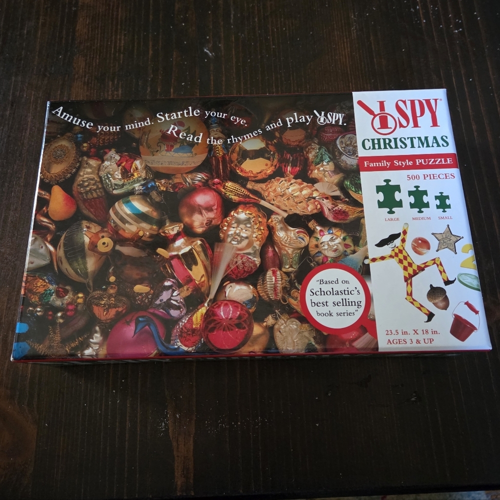 Scholastic ISpy Christmas Puzzle - Picture 3 of 3